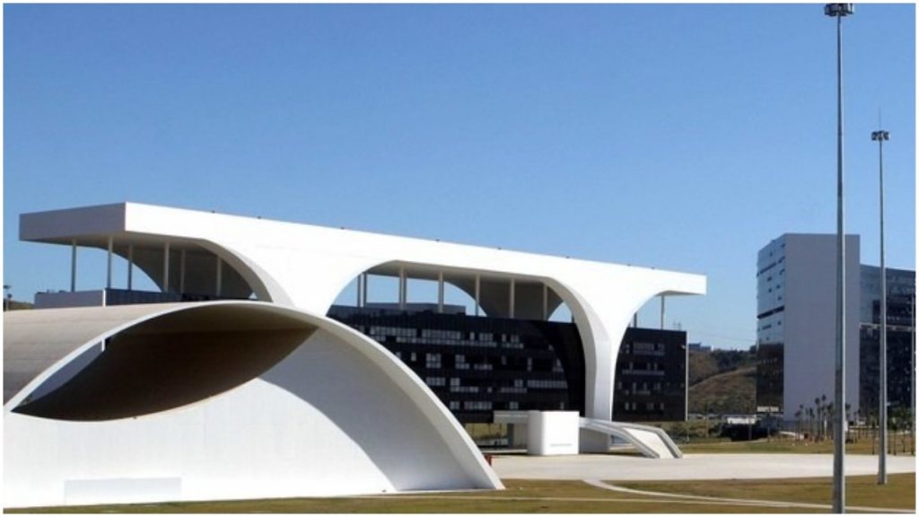 Monumento em homenagem a Brumadinho