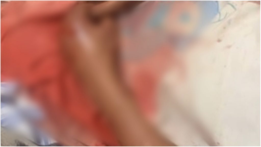 mãe tortura apanha