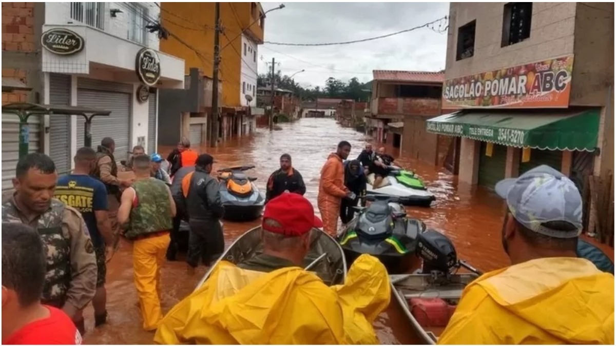 14 bombeiros chegarão a Petrópolis para prestar auxílio nas buscas