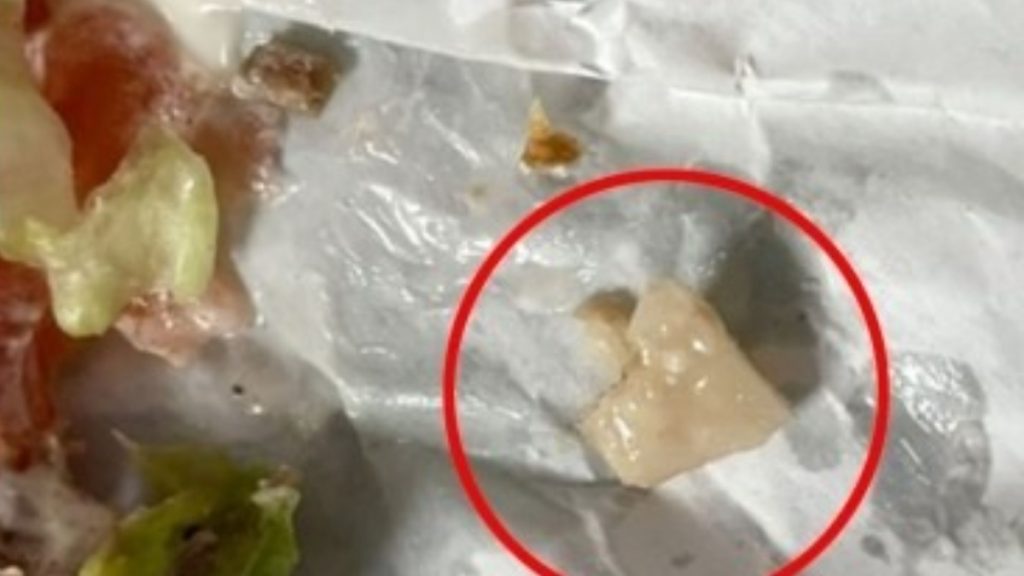 dente no sanduiche