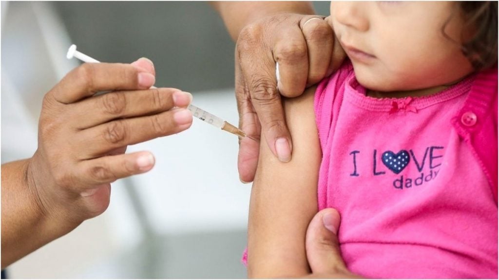 Crianças poderão receber a vacina de sarampo e influenza no mesmo dia