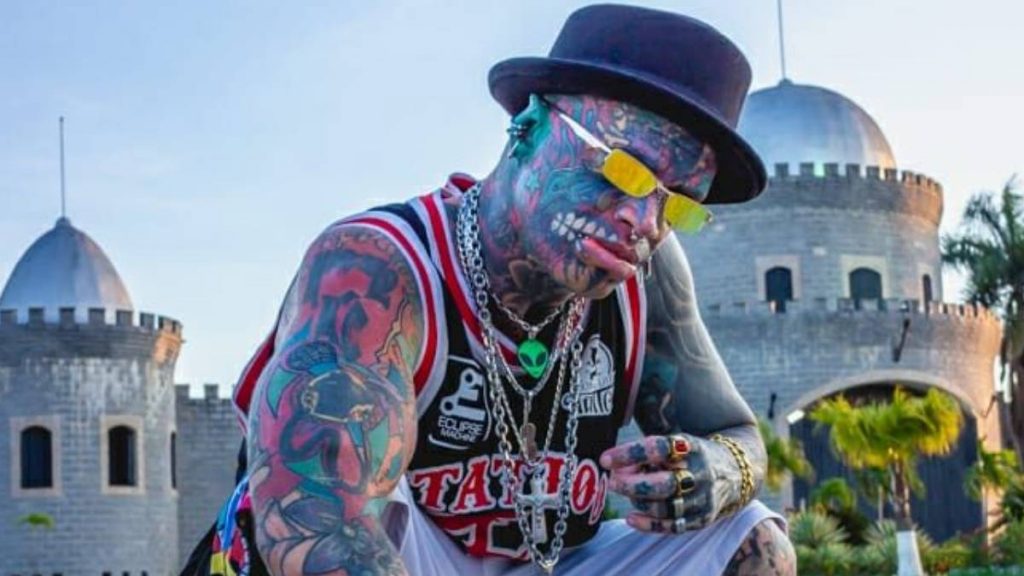 tatuado