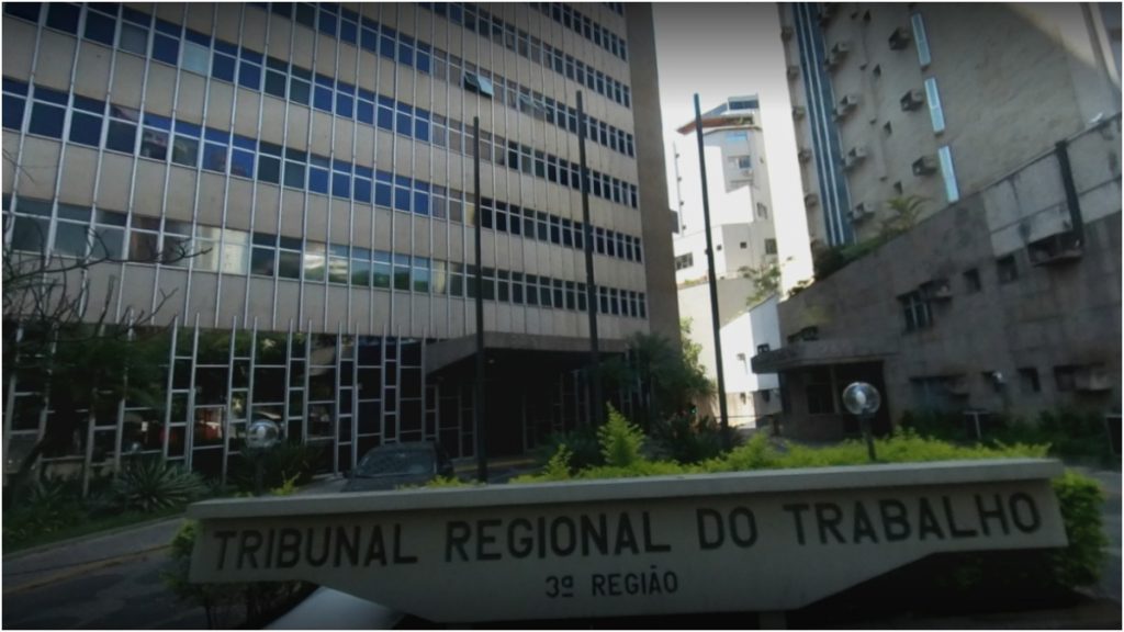 jovem contratado aos 14 anos