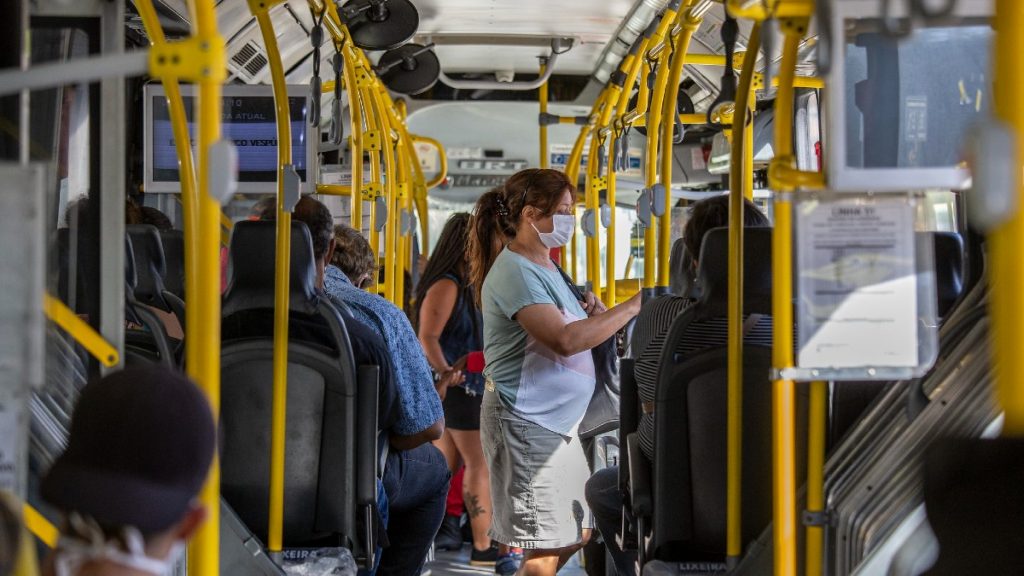 Ônibus