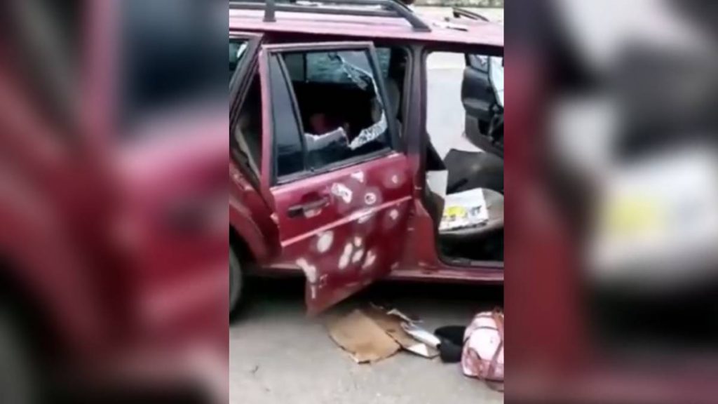 carro destruído teófilo otoni