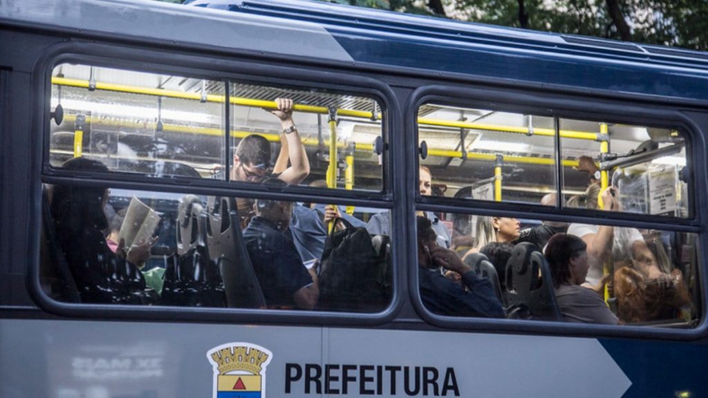 Ônibus