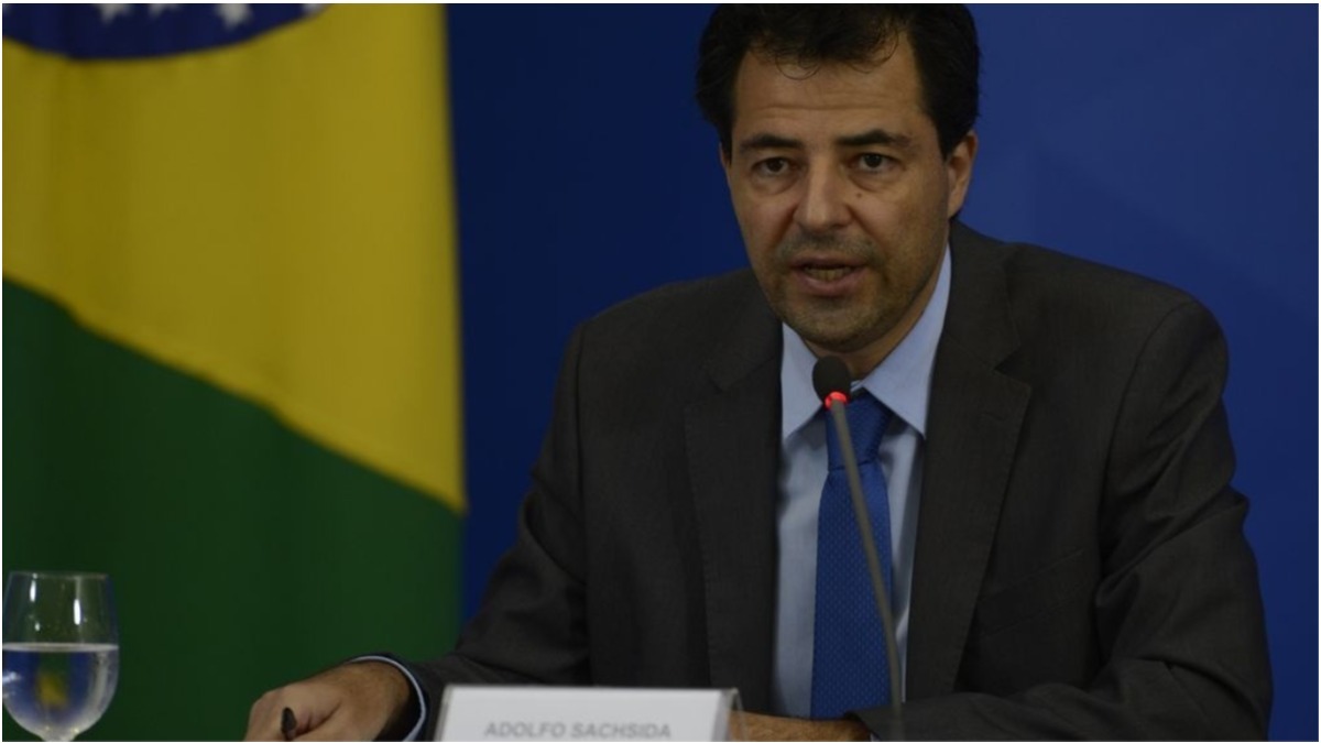 Ministro de Minas e Energia também afirmou que troca de presidente da estatal estava prevista