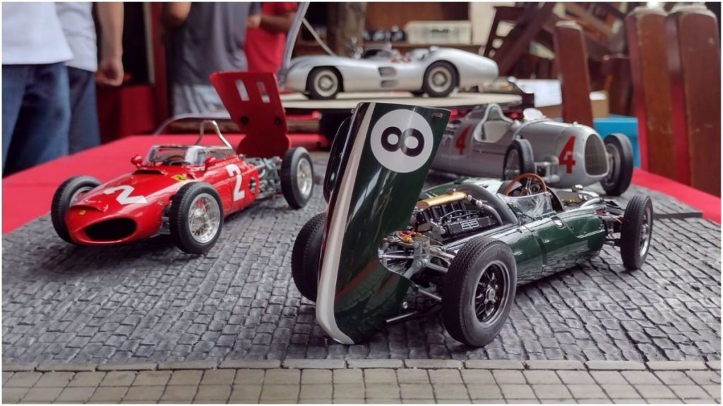 exposição carros miniatura