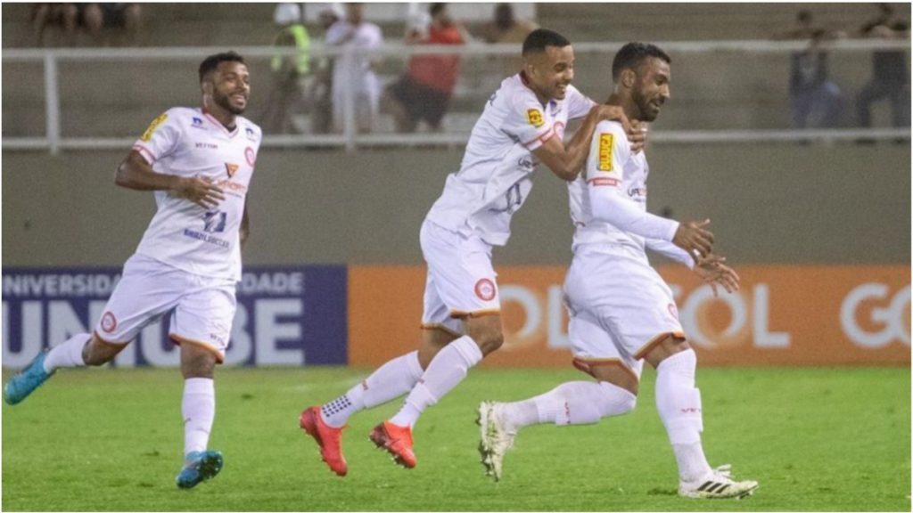 tombense golaço meio de campo série b futebol