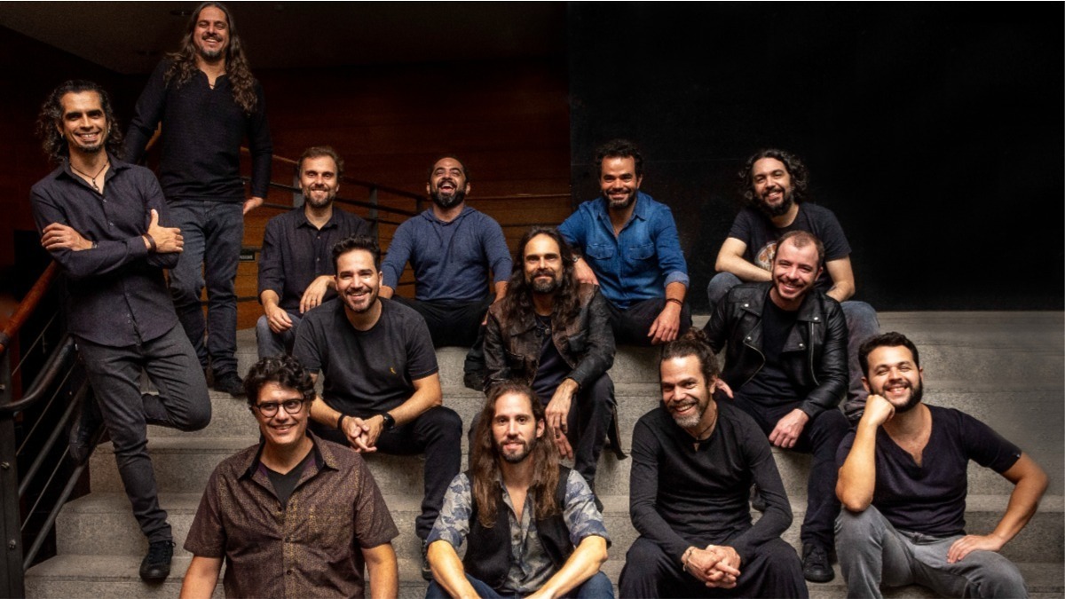 integrantes da orquestra mineira de rock