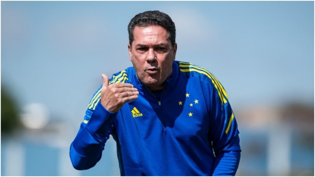 vanderlei luxemburgo técnico futebol