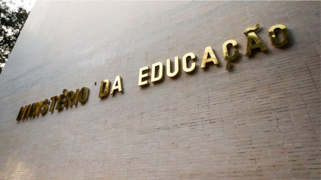 cursos superiores semipresenciais MEC
