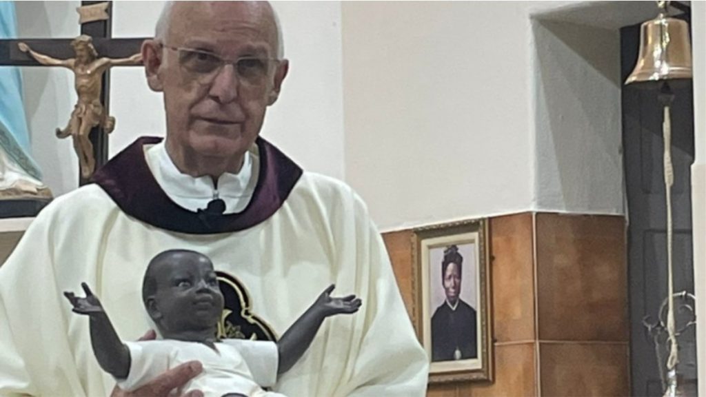 padre julio lancellotti segura menino jesus