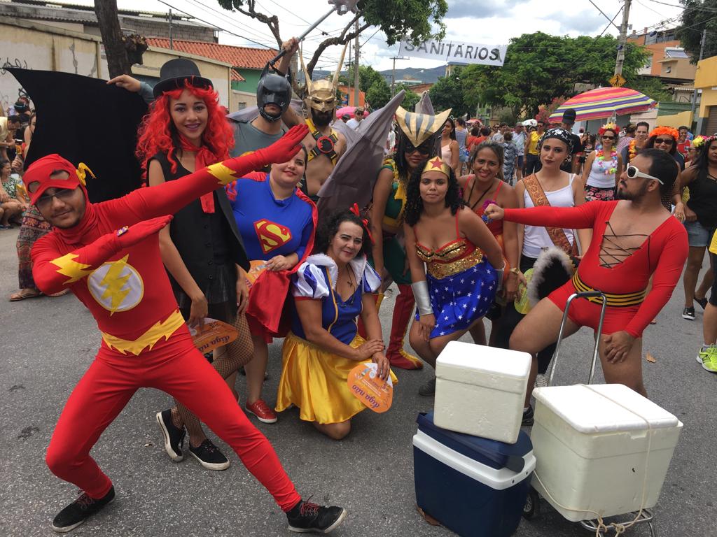 Fantasia Homem das Cavernas Masculino Adulto Luxo Carnaval Bloquinho  FestaFantasias