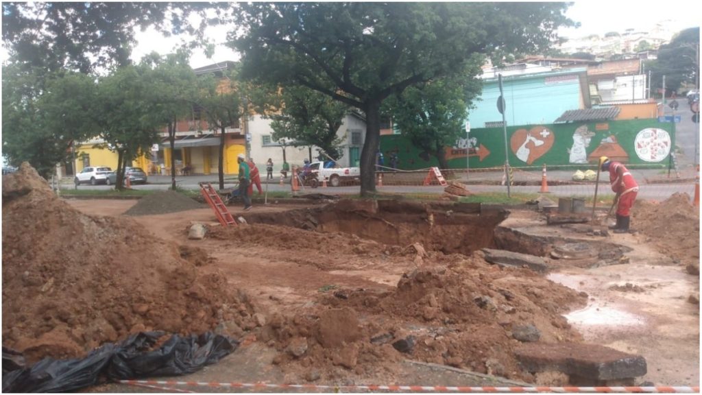 cratera américo vespúcio