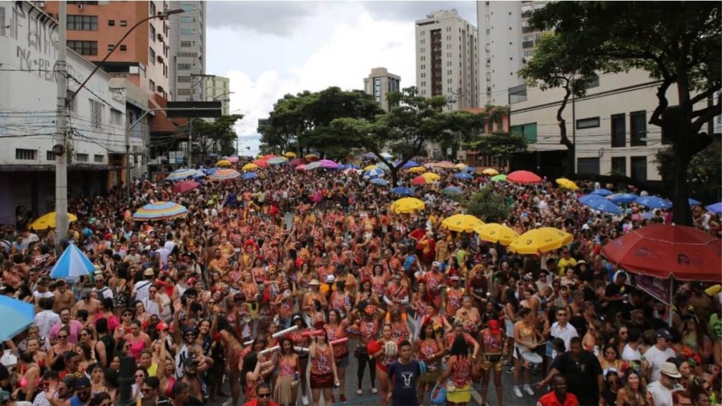 bloco me beija que eu sou pagodeiro carnaval de bh