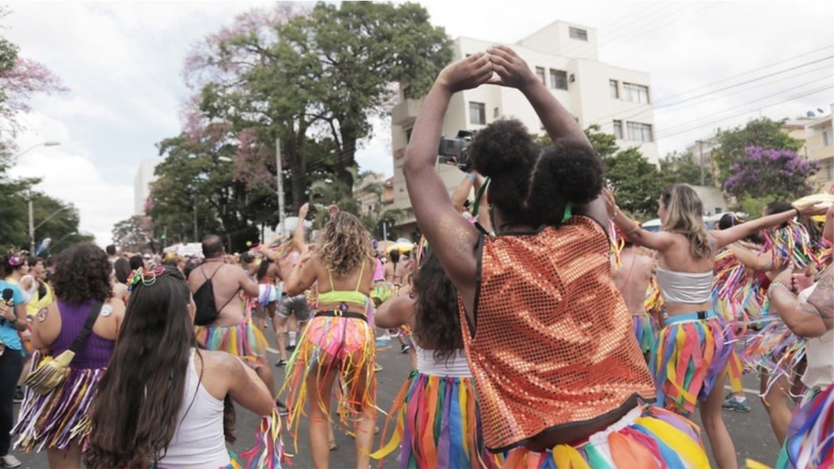 Carnaval politizado : r/brasil