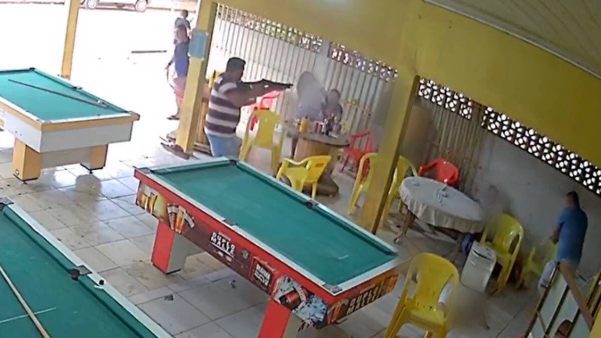 Dupla perde jogo de sinuca e mata sete pessoas em bar no Mato Grosso