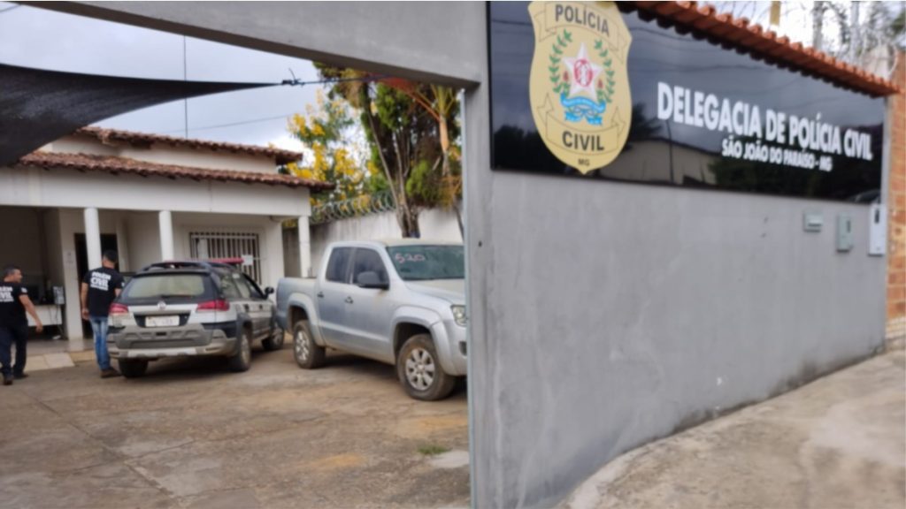 Polícia