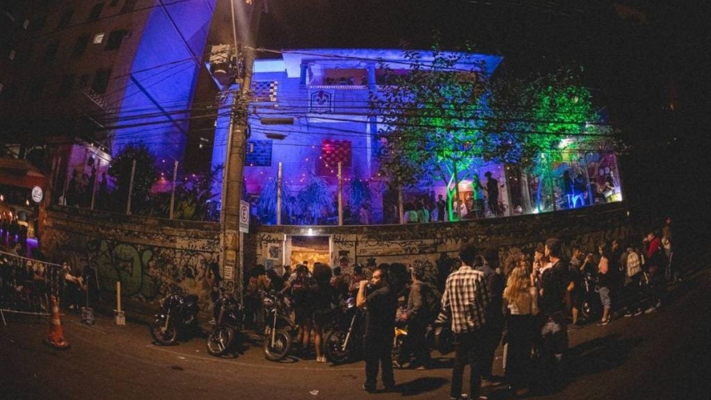 Casa Sapucaí encerra atividades na rua tradicional de BH