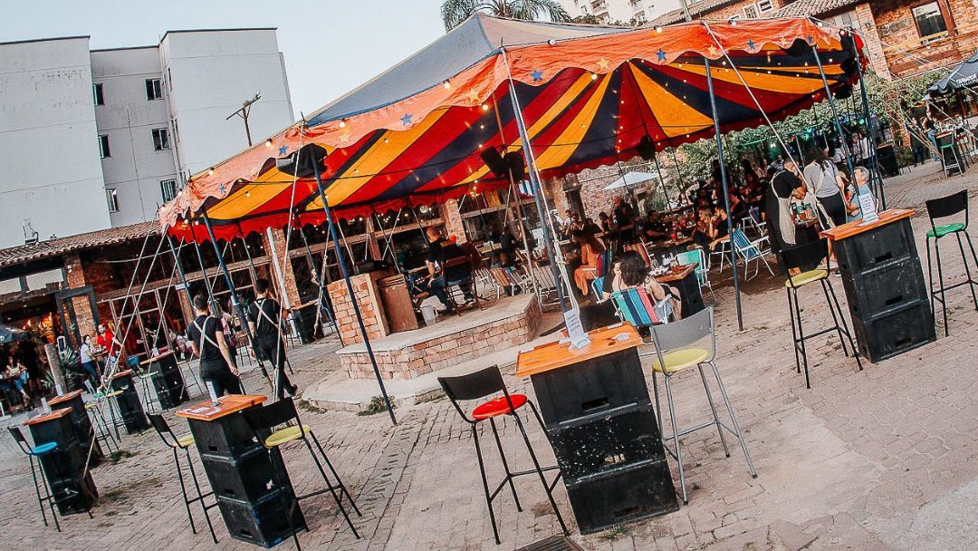 Vila Circus une vários bares em um só espaço na Pampulha
