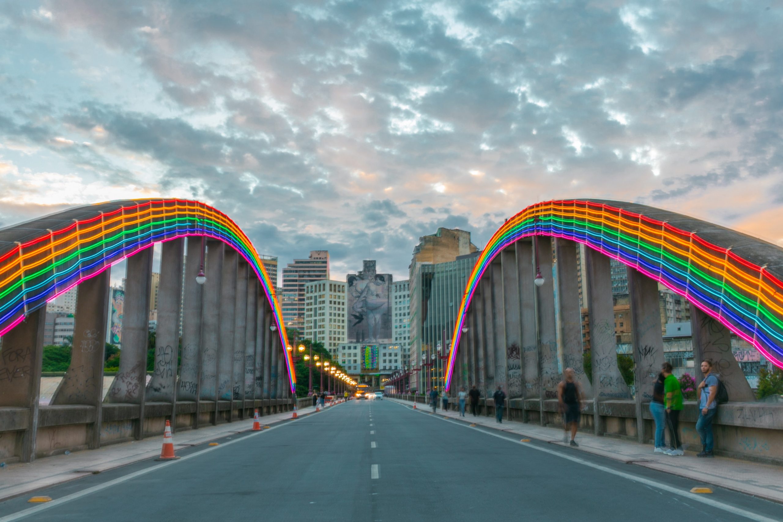 Festa da Luz em BH Confira as atrações musicais e artísticas