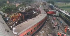 acidente trens na índia