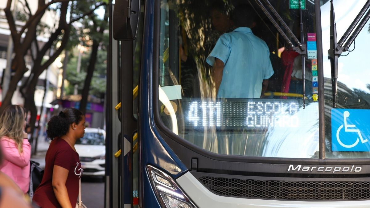 Lei aprovada pela Câmara de Vereadores de BH garante qualidade e gratuidades no transporte público da capital