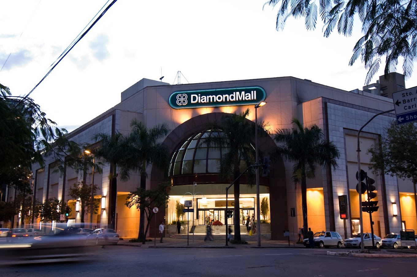 Fachada do Shopping DiamondMall, no Centro-Sul de BH