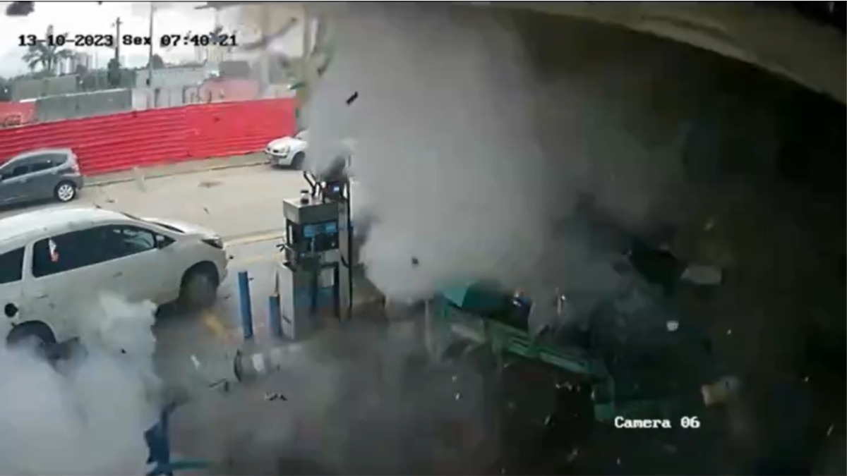 explosão em posto de gasolina em sp