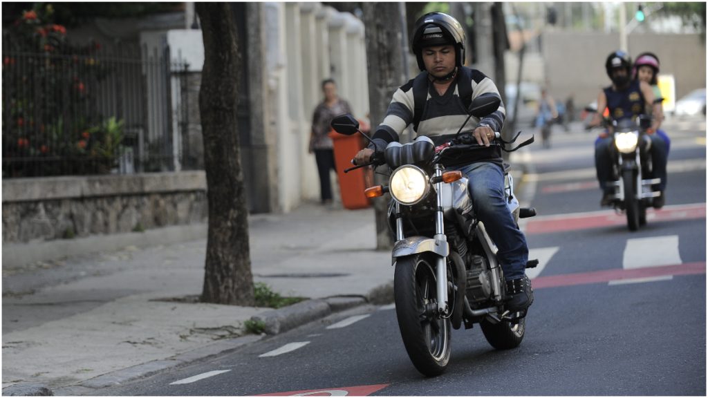 suspensão transporte moto