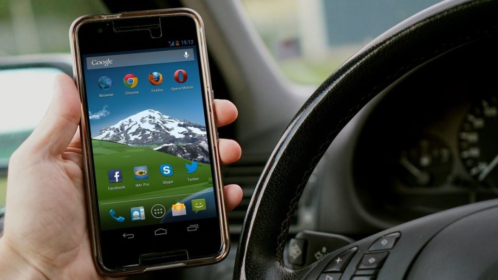celular trabalho carro