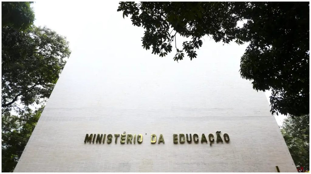 mec combater racismo escolas