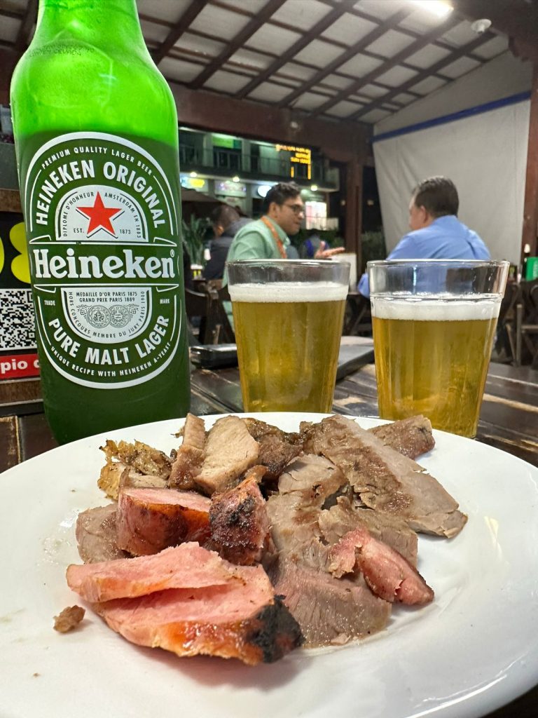 Bela visão de uma segunda de churrasco grátis no Juveninha.