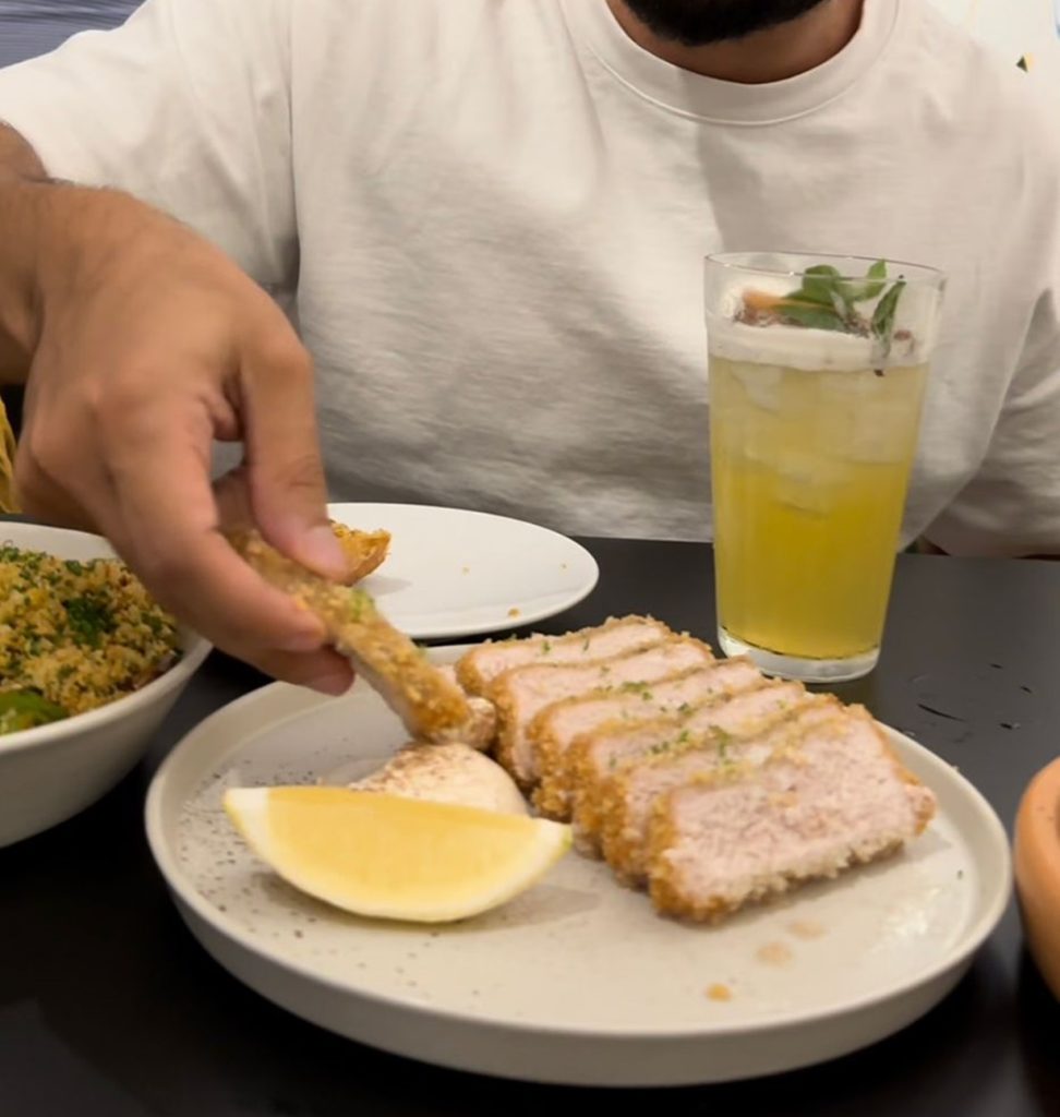 Tonkatsu com maionese de limão, no Bar Padrin.