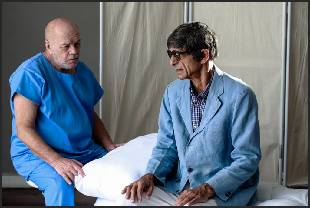 Peça "Os mundos de Chico Xavier" fará apresentação única em BH