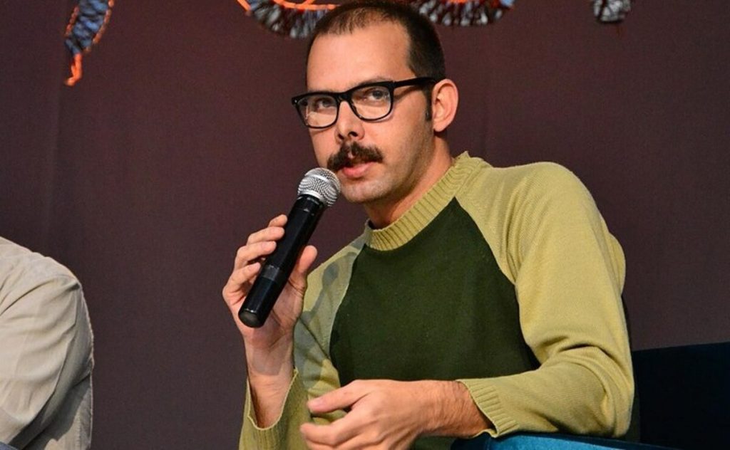 'Polvilho Recebe': Quadrinista André Dahmer traz livros autografados, originais e camisetas à BH