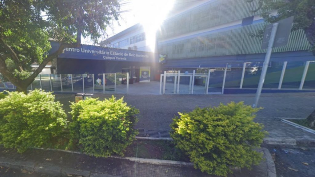 Fachada Faculdade Estácio campus Floresta