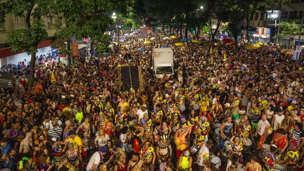 BLOCO FARAÓ