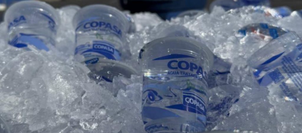 Copasa vai distribuir água no Carnaval de BH