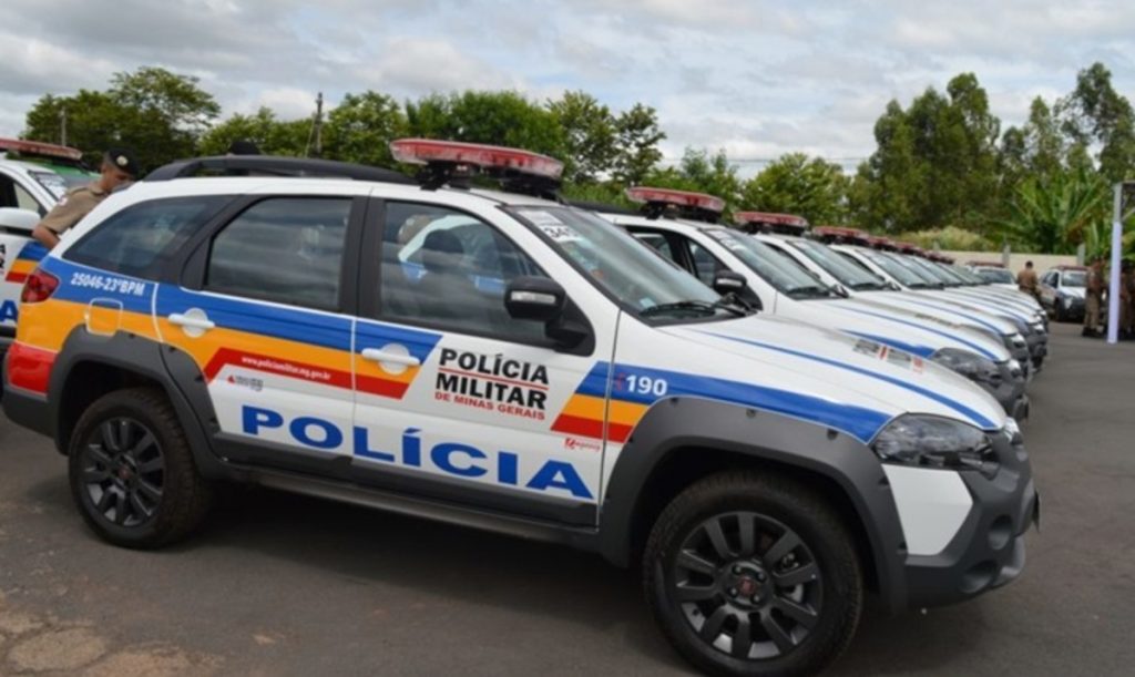 Criança de 2 anos morre afogada em poço de criação de peixes em MG