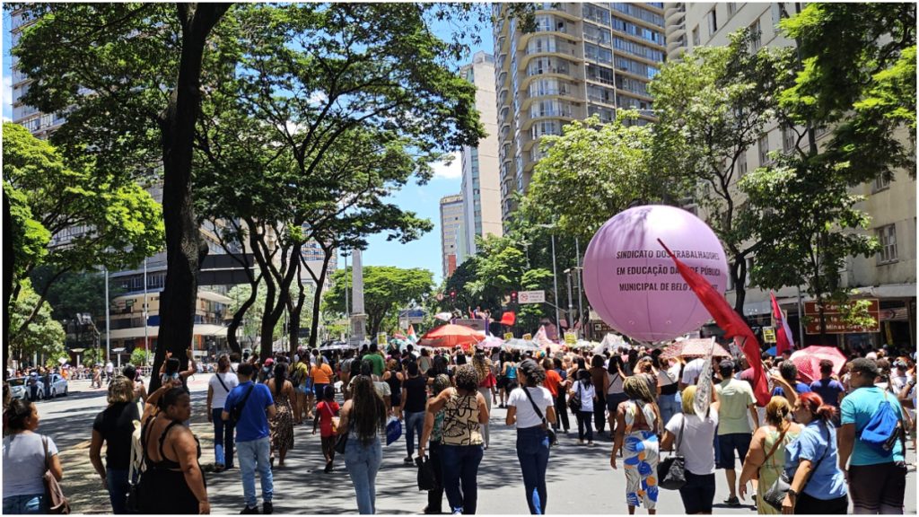 trabalhadores educação bh greve