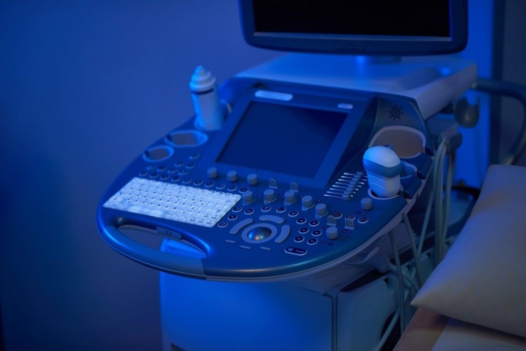 Adolescente será indenizado em R$ 23 mil por ser submetido a cirurgia desnecessária em MG