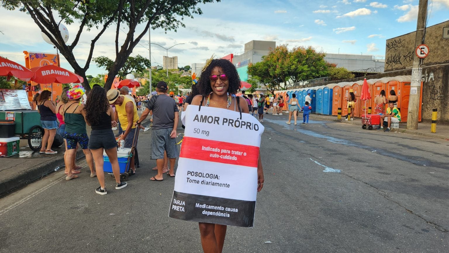É o Amô faz 'modão de arrastar o chifre no asfalto' da Andradas