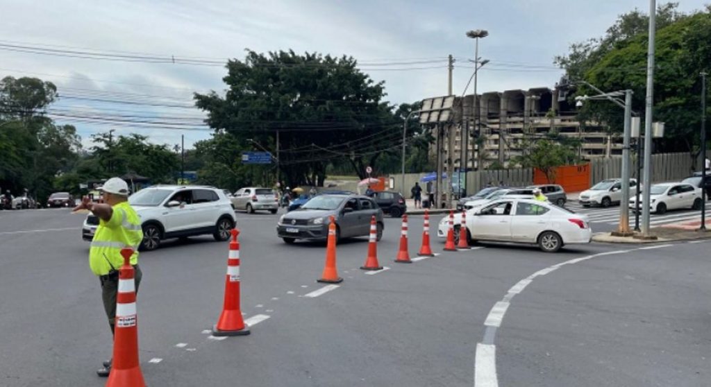 trânsito sábado Mineiro