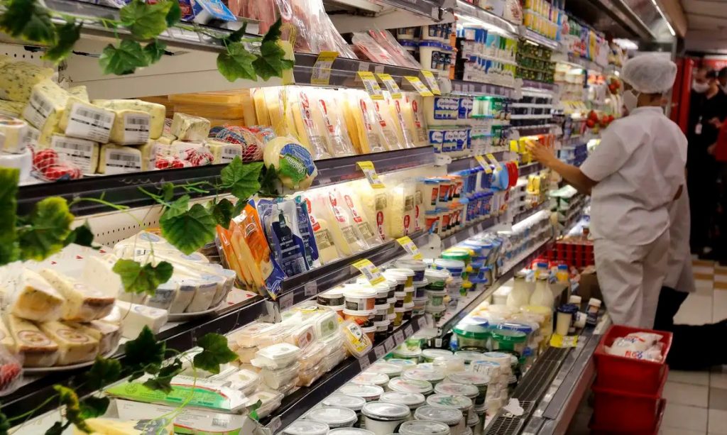 Freezer em supermercado