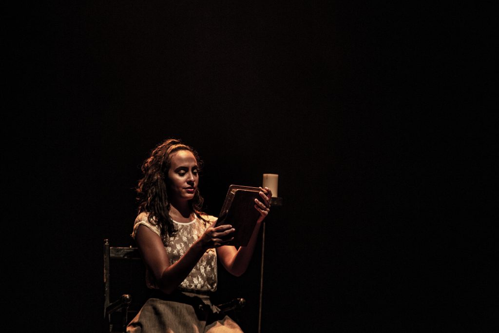 BH recebe espetáculo inspirado no 'Diário de Anne Frank' neste domingo