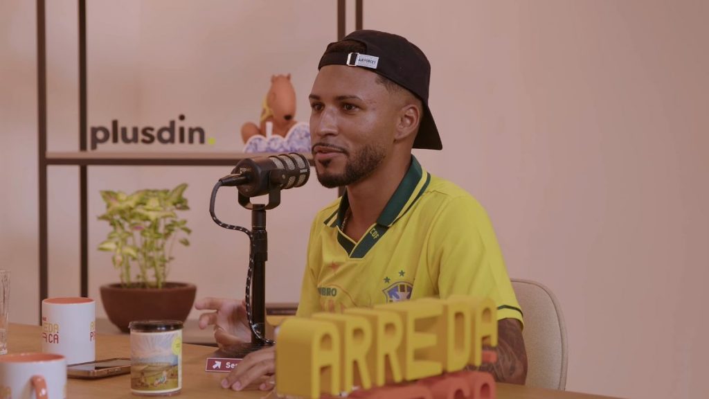 Colé Markin é o último convidado da terceira temporada do podcast Arreda Pra Cá (Reprodução/Arreda Pra Cá)