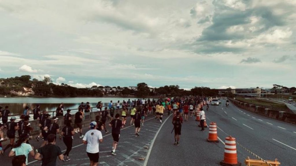 trânsito corrida pampulha