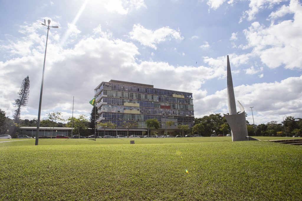 UFMG está entre as 600 melhores universidades do mundo, segundo ranking global da QS